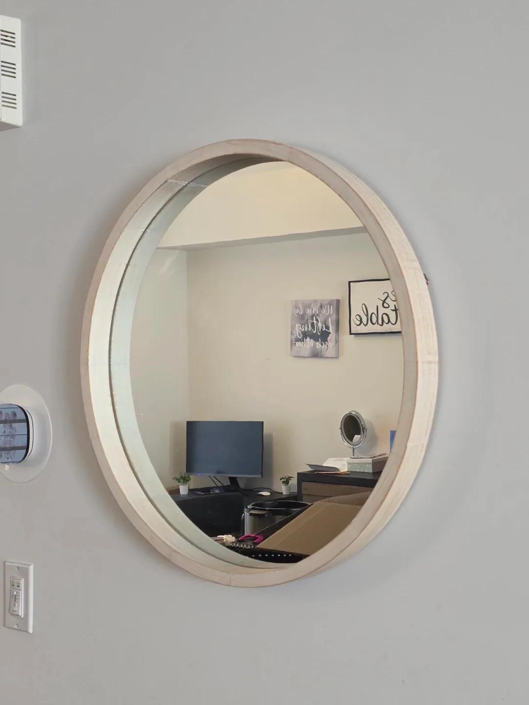 Round Wall Mirror image indicator(2)