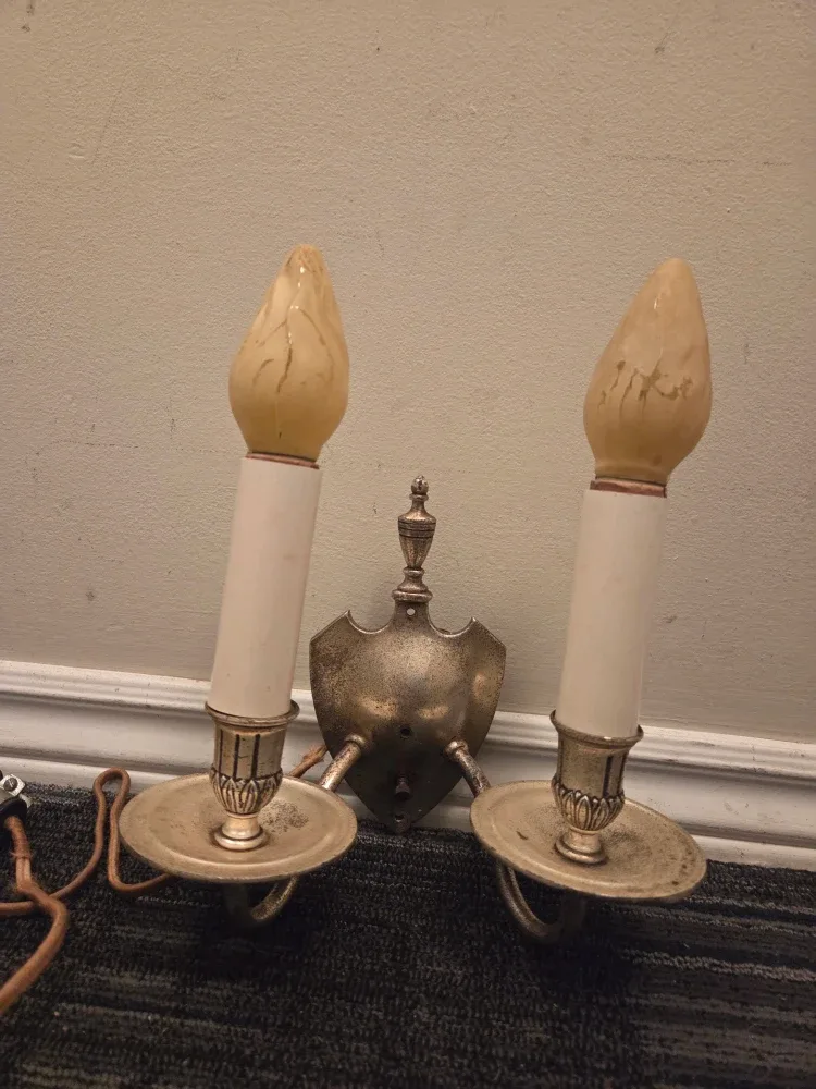 Vintage Brass Candle Wall Sconce image indicator(8)