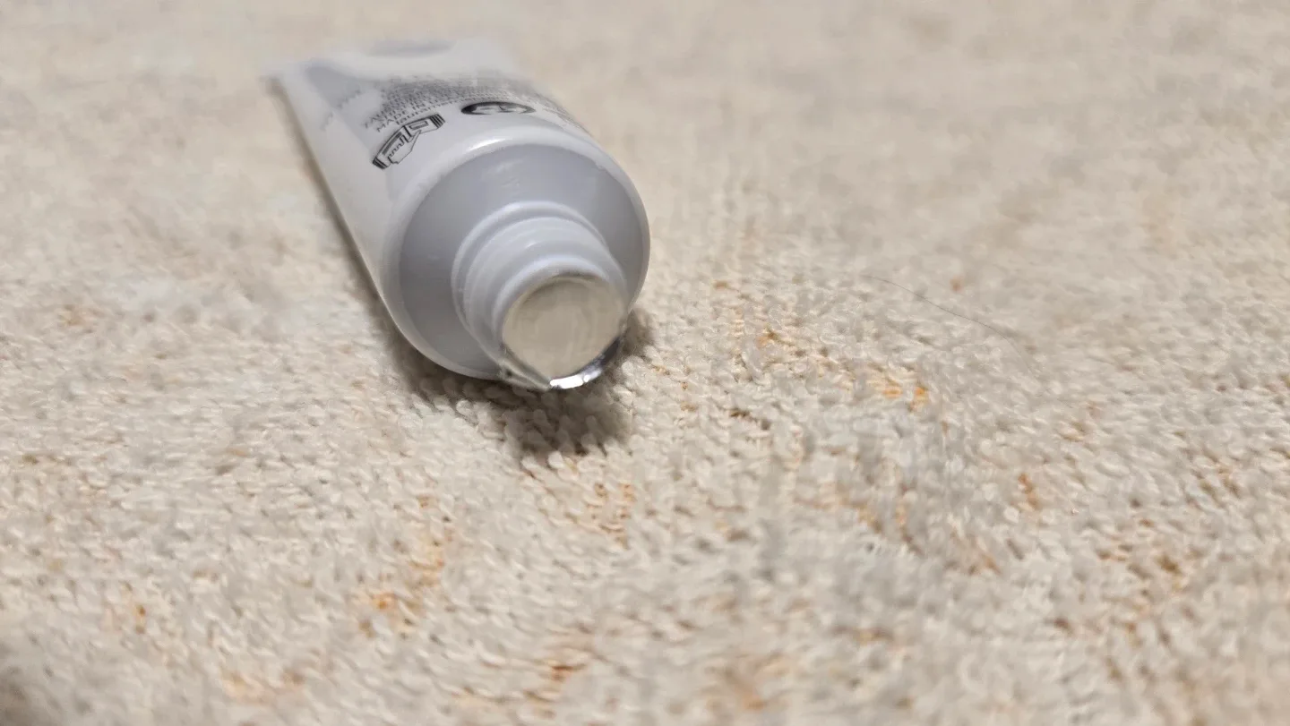 Laura Mercier Pure Canvas Hydrating Primer - 10mL image indicator(4)