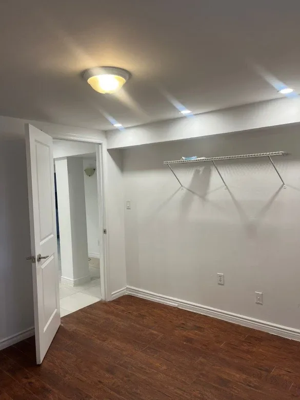 2 bedroom basement in pickering image indicator(8)