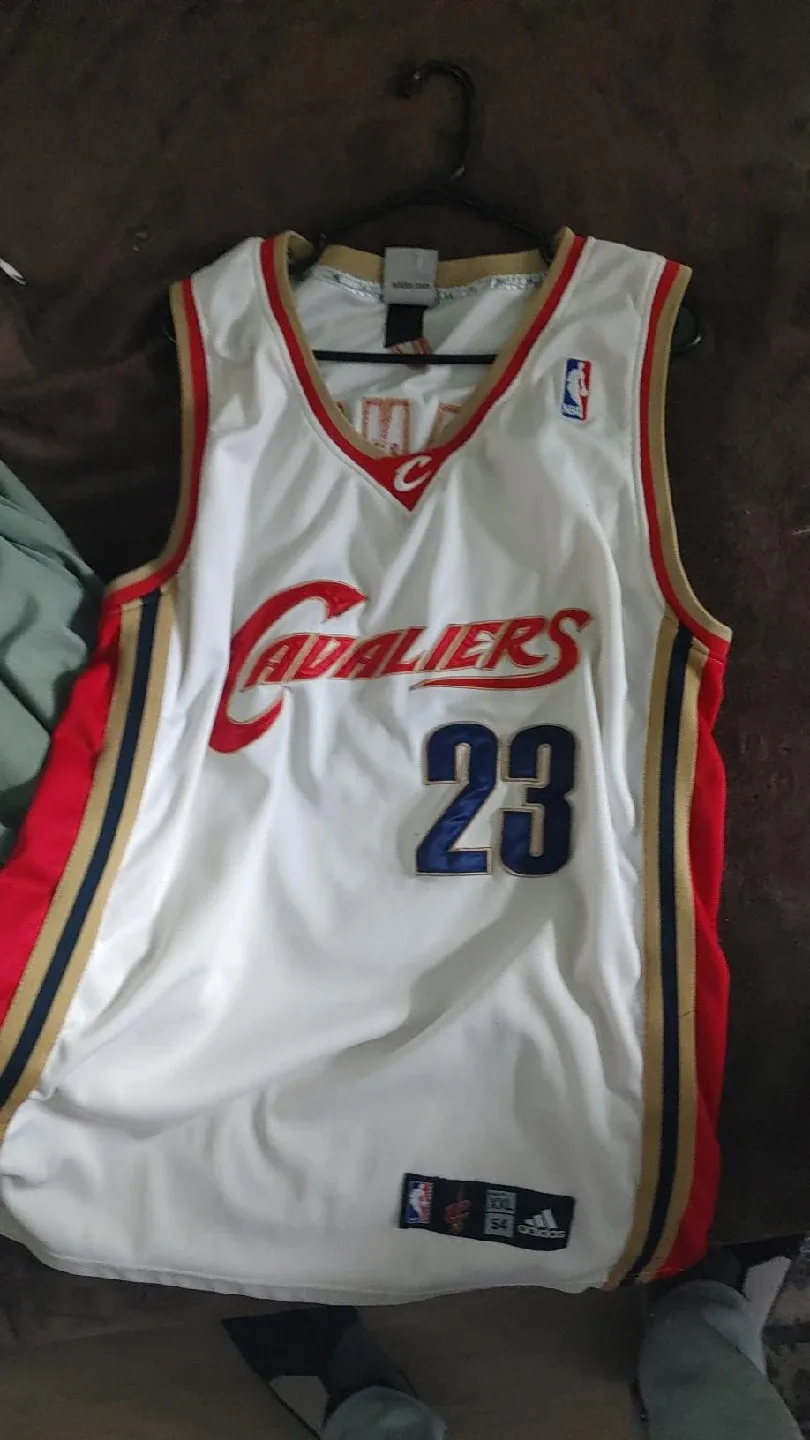 xl LeBron jersey thumbnail