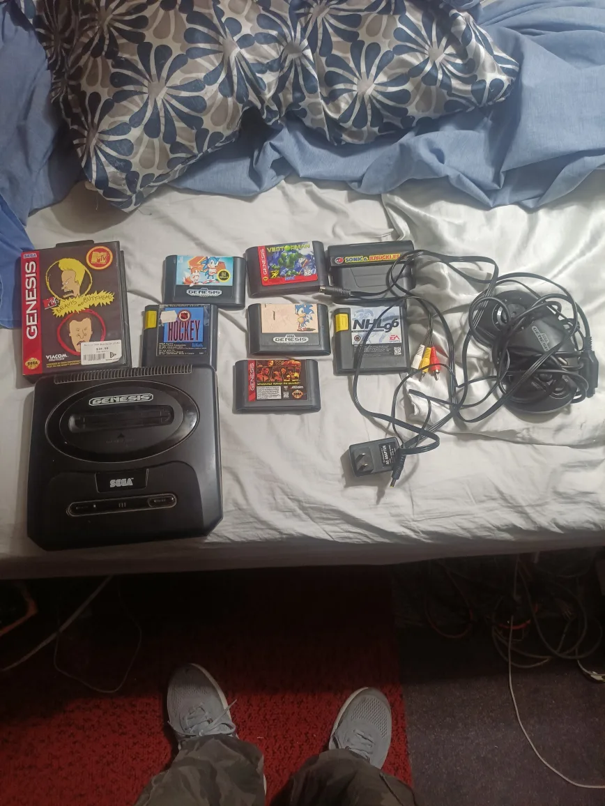 sega genesis bundle 8 games 1 controller and display cable