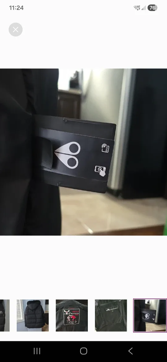 Moose Knuckles Down Filled Black Winter Jacket image indicator(7)