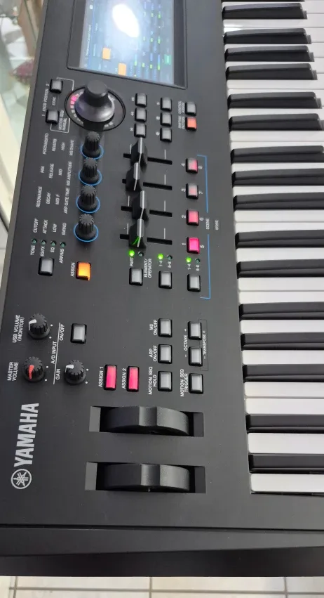 Yamaha MODX6+ Music Synthesizer image indicator(6)