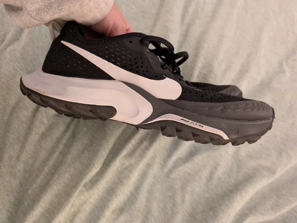 Nike Women's Air Zoom Terra Kiger Shoes Sneakers image indicator(6)