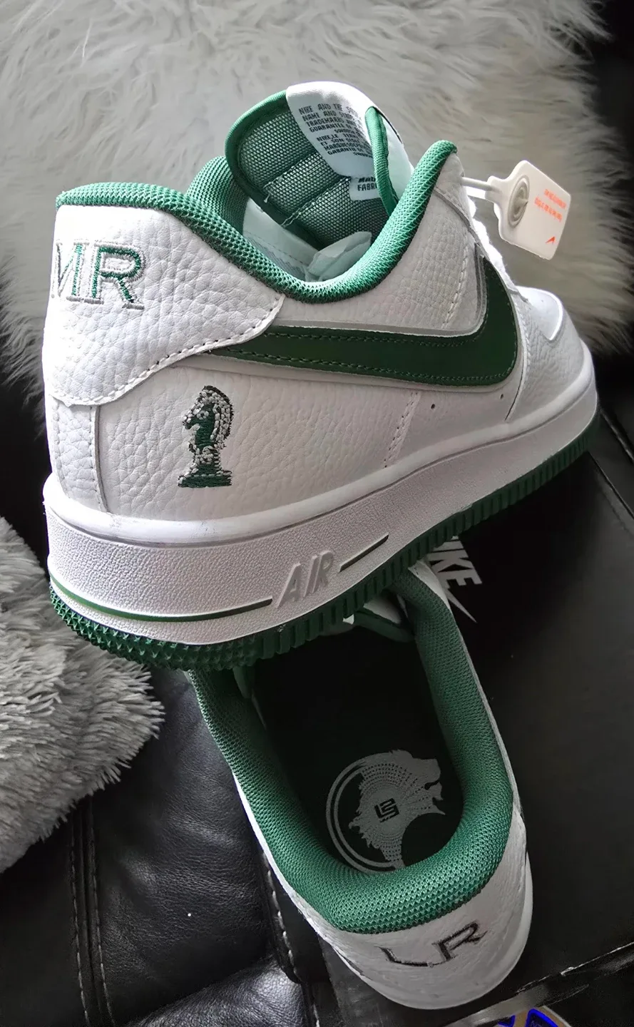 Brand new Air Force Lebron 4 HorseMan for sale image indicator(3)