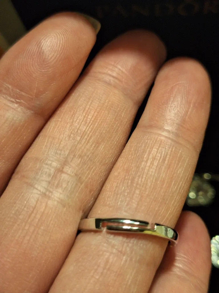 NEW - Pandora Heart Necklace, Ring & Earrings Set image indicator(5)