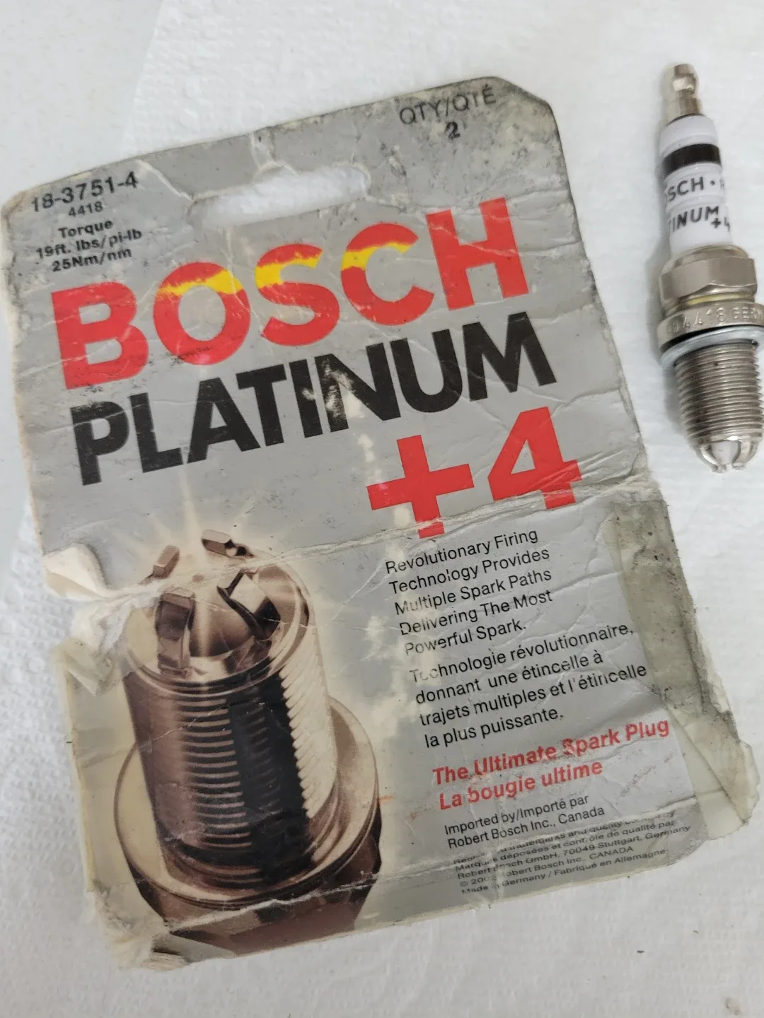 BOSCH Platinum Plus 4 Plug 4418 (Pack of 4) - NEVER USED thumbnail