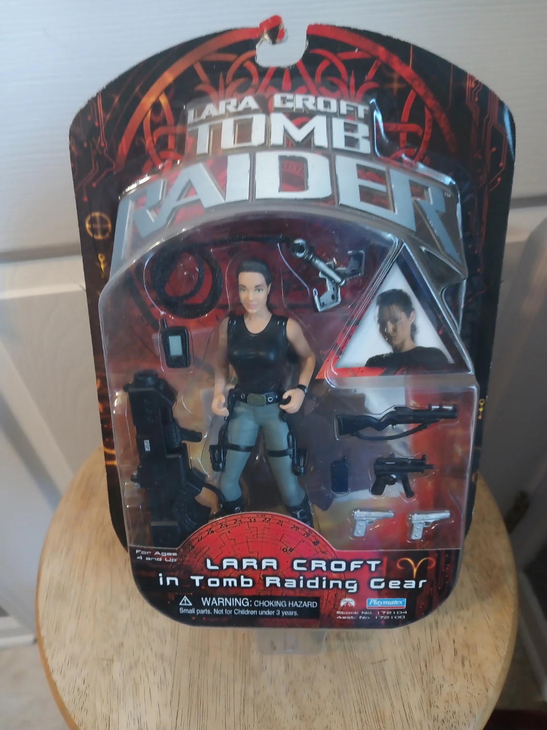 Lara Croft Tomb Raider Action Figure