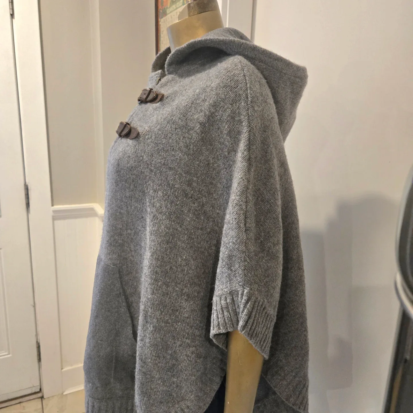 Massimo Dutti Wool Blend Hooded Poncho image indicator(4)