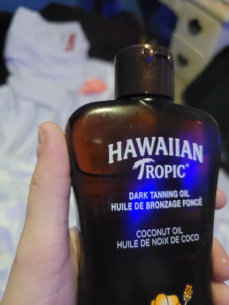 Hawaiian Tropic Dark Tanning Oil 240ml image indicator(3)