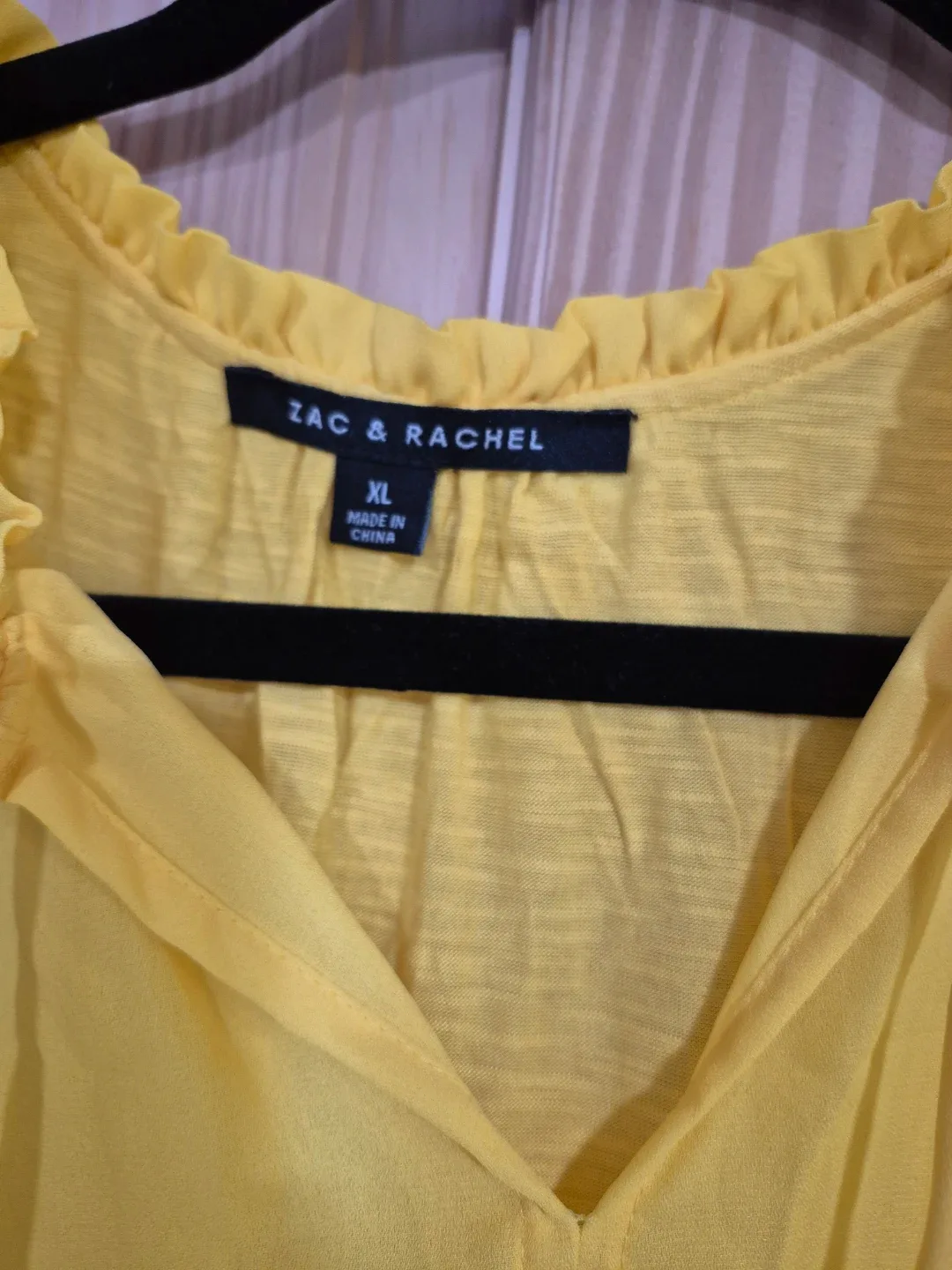 Zac & Rachel Women's Yellow Sleeveless XL blouse image indicator(2)