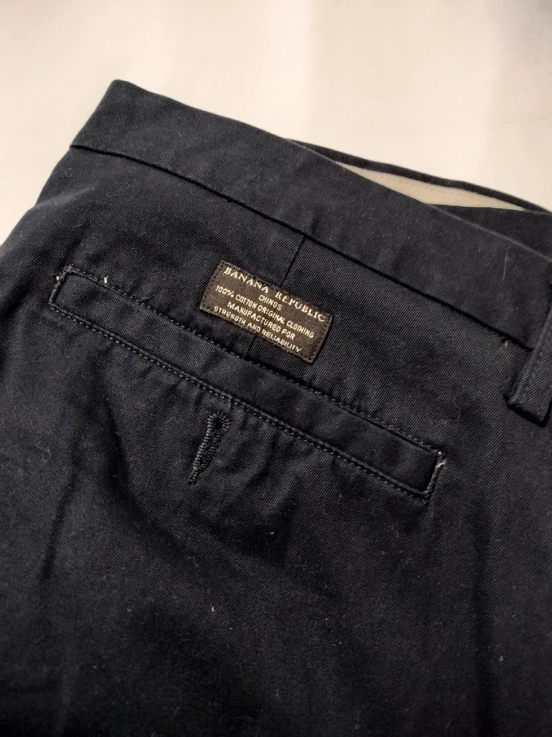 3 pair of Banana Republic Chinos image indicator(4)
