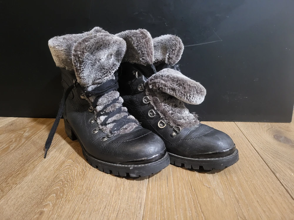 Black Leather Winter Boots