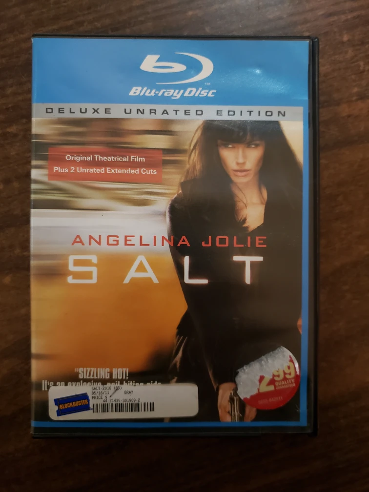 Salt Deluxe Unrated Edition Blu-ray
