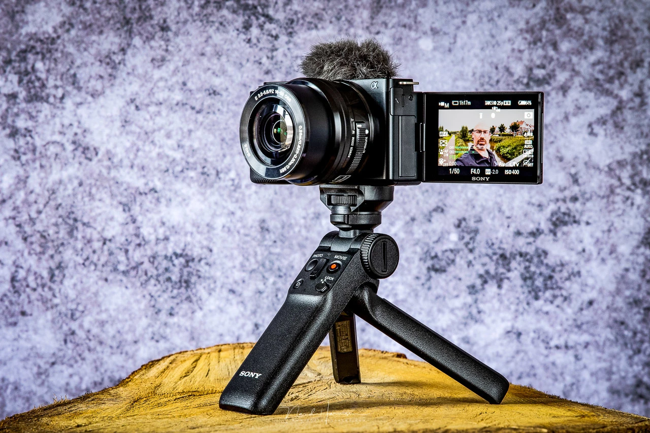 Sony ZV-E10 Camera + Tripod and Camera Bag