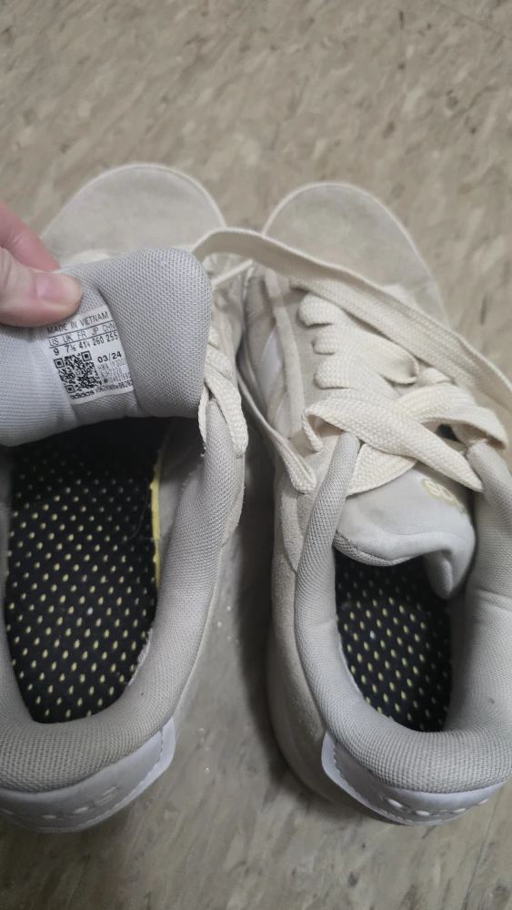 Adidas Court Platform Shoes - Women's Size 9 - photo 2