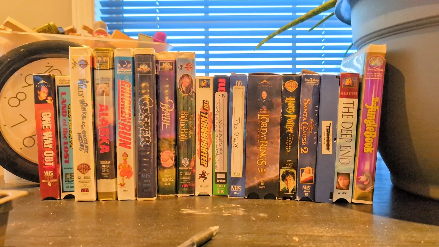 VHS Tapes: Chicken Run, Casper, Harry Potter, & More!