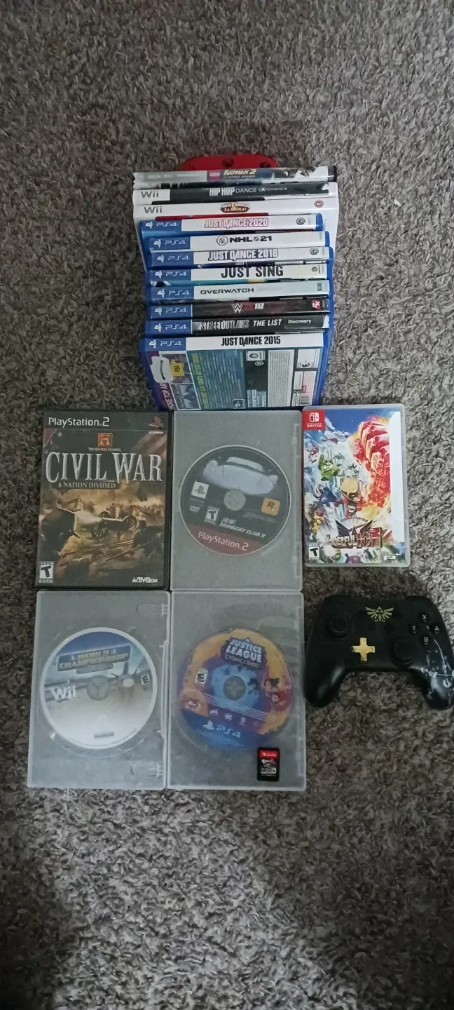 For sale a bunch of video games and stuff image indicator(2)