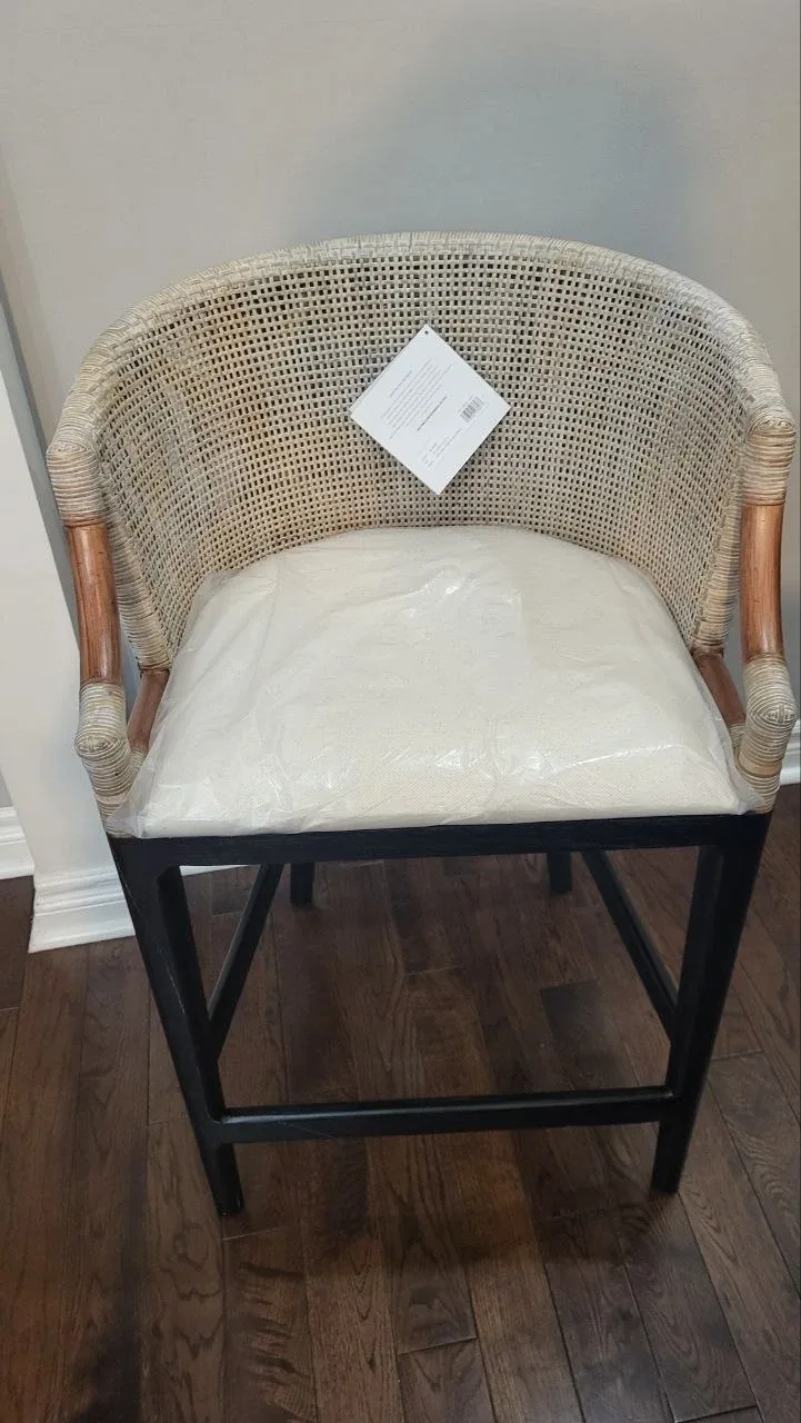 Wicker Bar Stool with Arms - New image indicator(5)