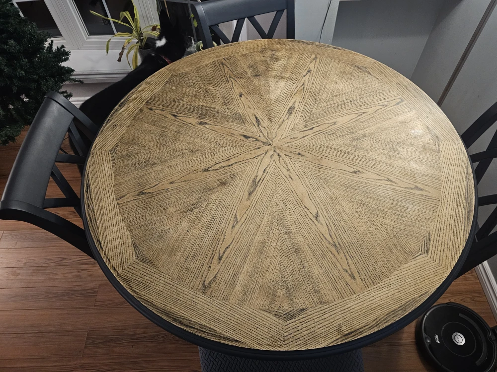 Round Dining Table with 4 Chairs