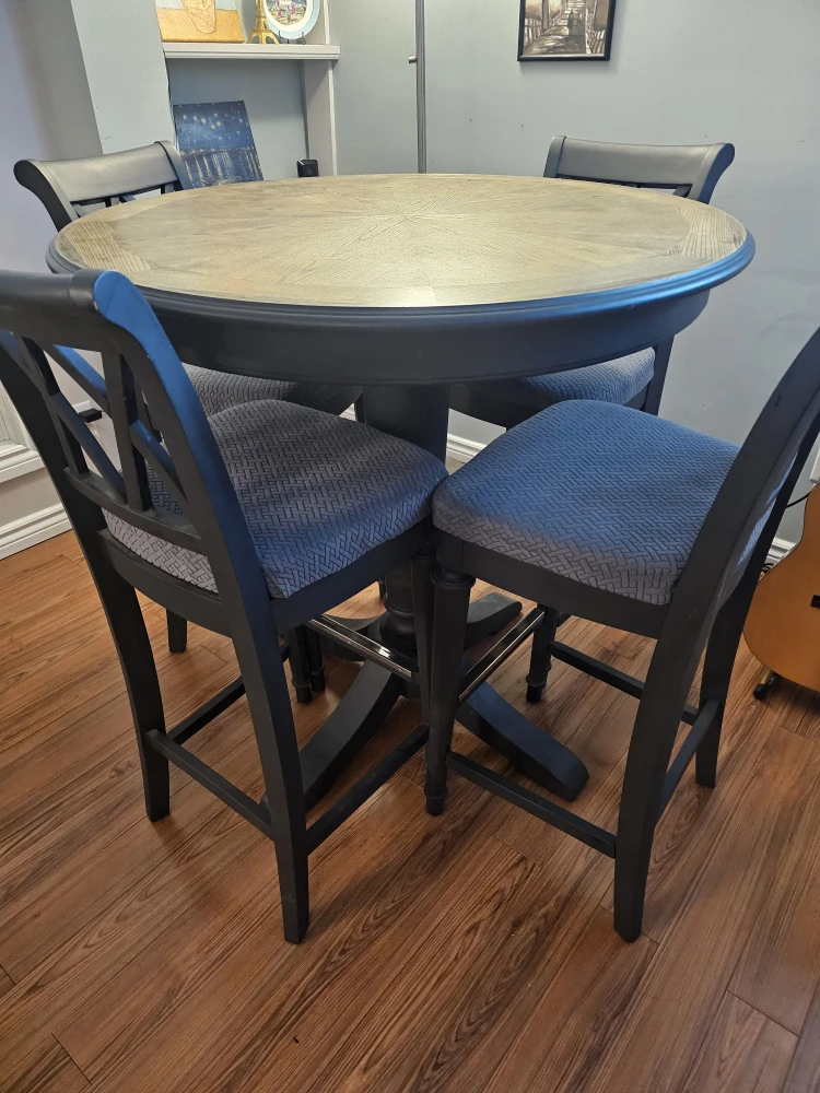 Round Dining Table with 4 Chairs - photo 2