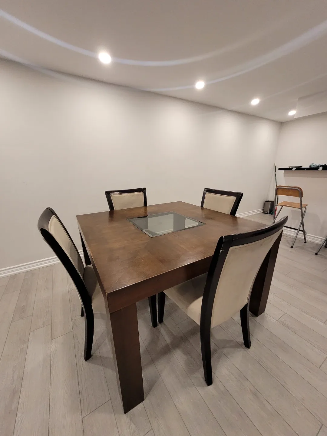 Wooden Dining Table with Glass Center image indicator(7)