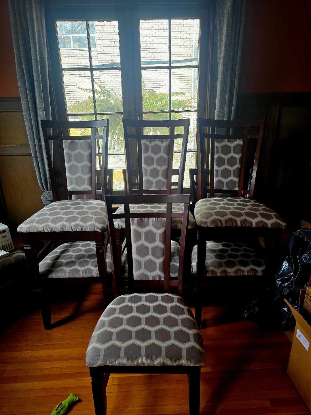 Set of 8 Dining Chairs