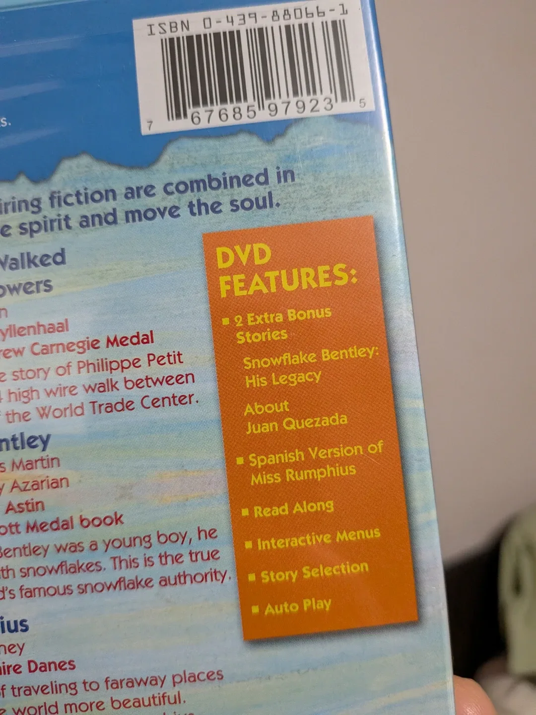 Scholastic Vid Collection: Man Walked Between Towers sealed dvd image indicator(6)