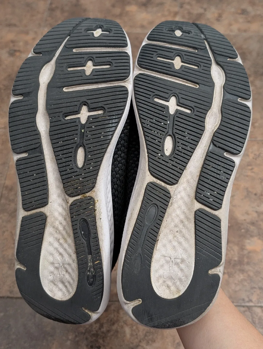 Under Armour Charged Pursuit Running Shoes - Men's Size 9 image indicator(3)