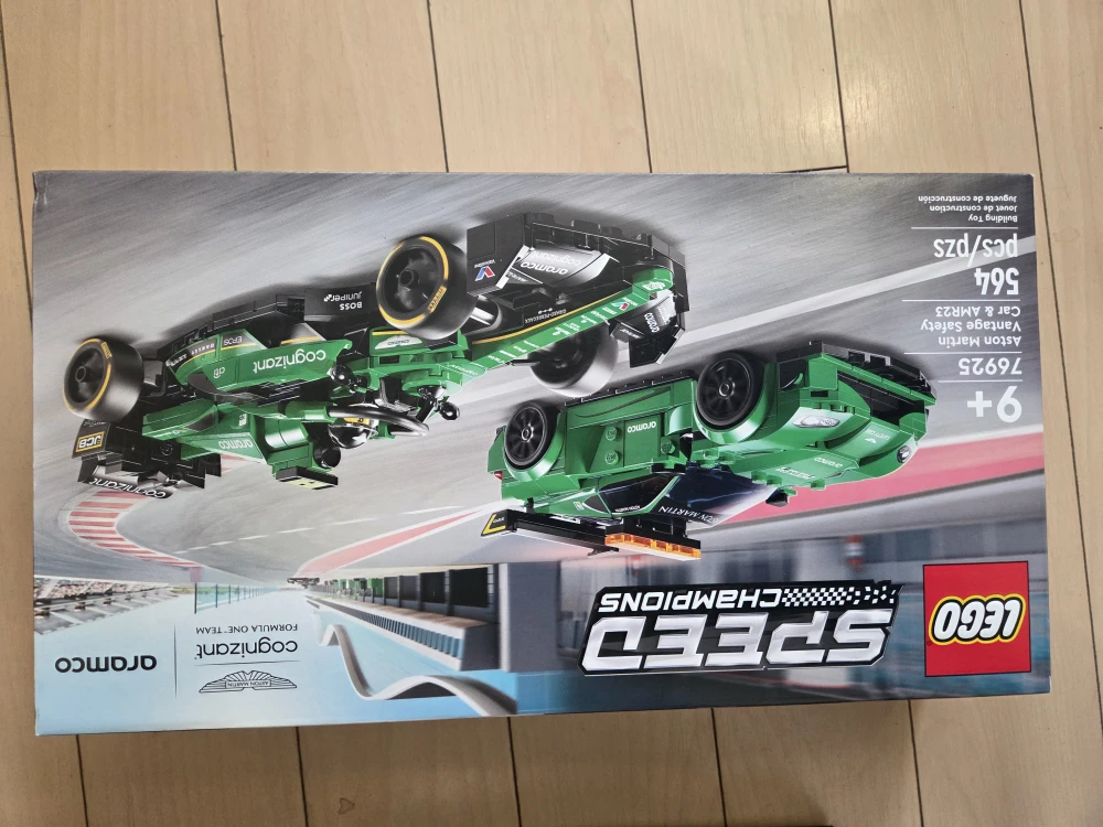 LEGO Sets: Speed Champions, Technic, Botanical & Icons - photo 4