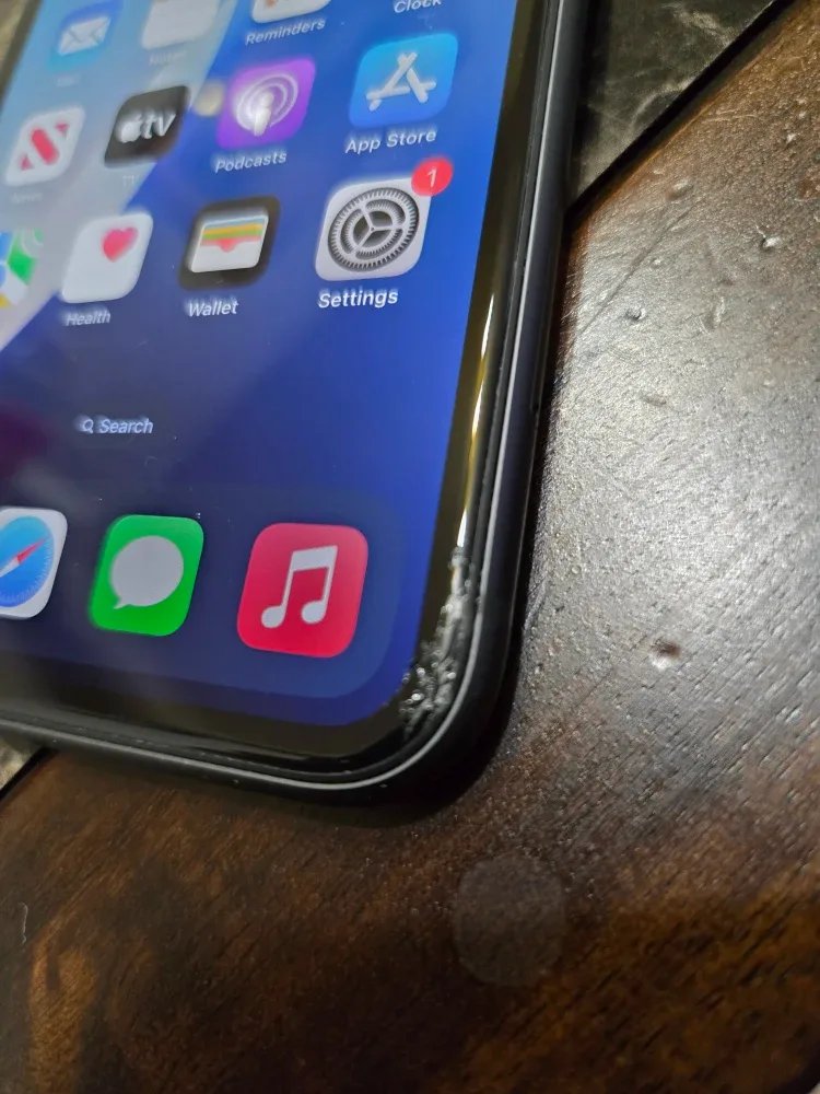 iPhone 11 - 64GB image indicator(3)