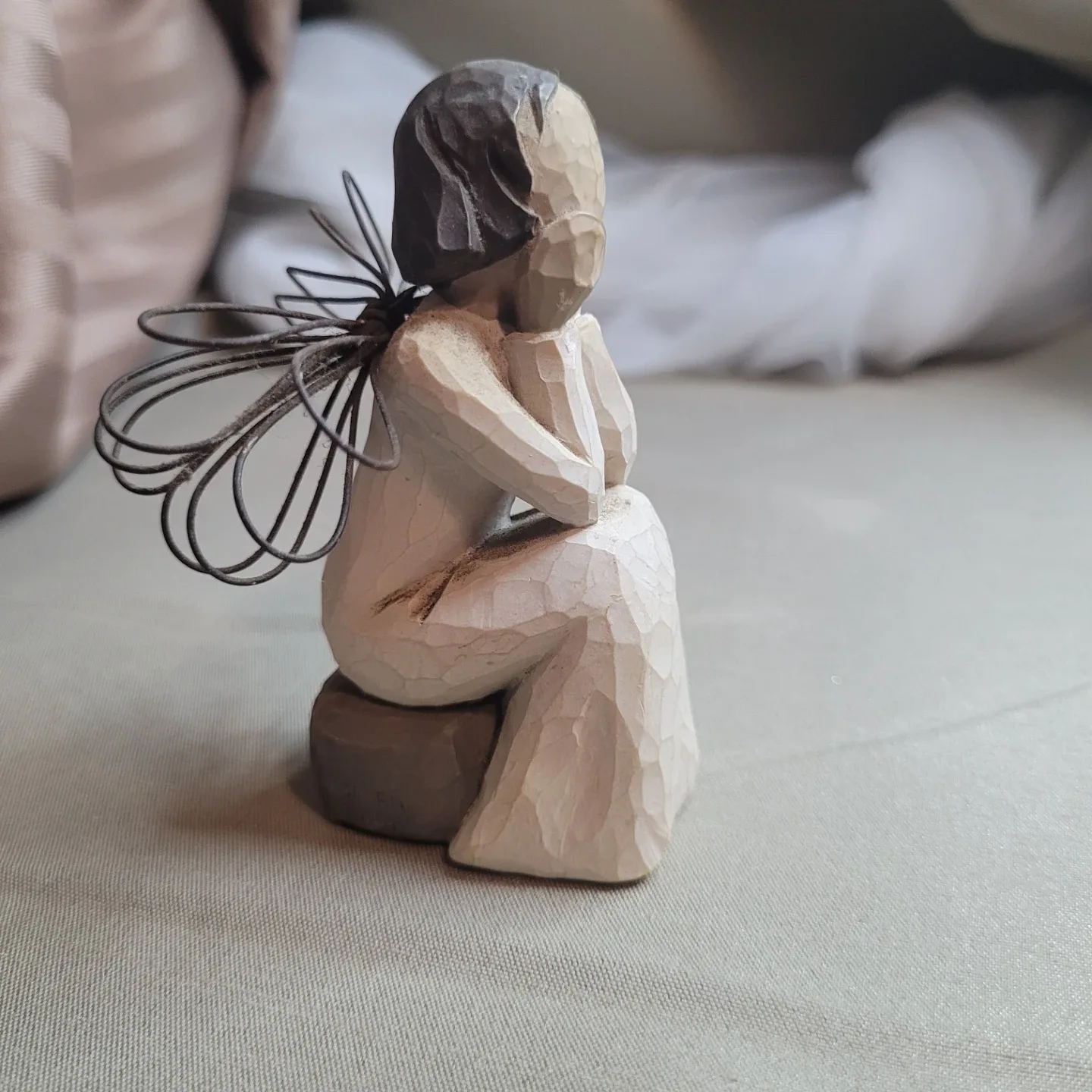 3 1/2" Willow Tree “Angel of Caring“ Figurine image indicator(6)