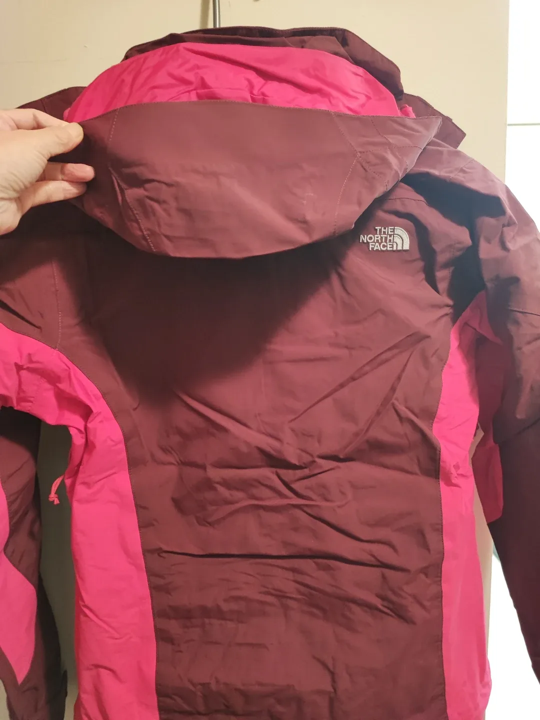 🆕 The North Face Pink & Burgundy Jacket(2 piece) image indicator(3)