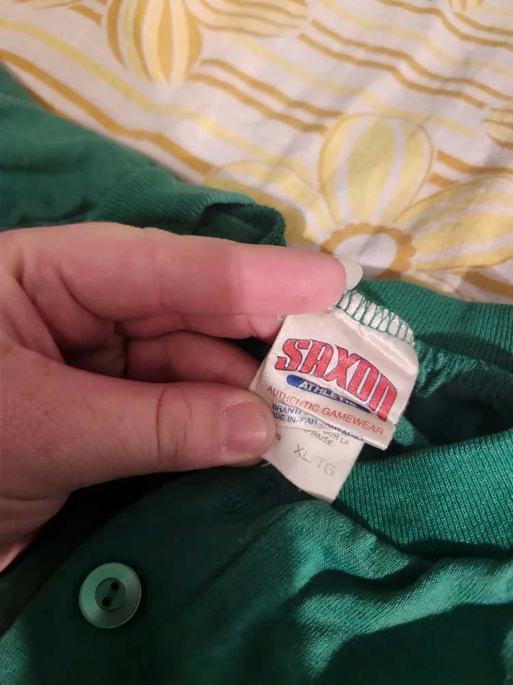 Green and purple vintage 90s baseball tee image indicator(5)