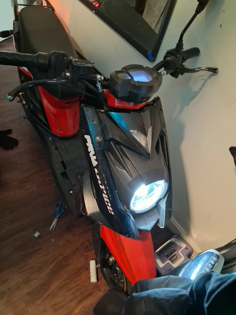 Electric Scooter - Red & Black trade for apple Mac book pro