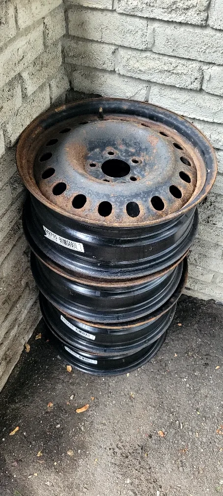 Set of Four  Used Steel Wheels from a hyundai tucson