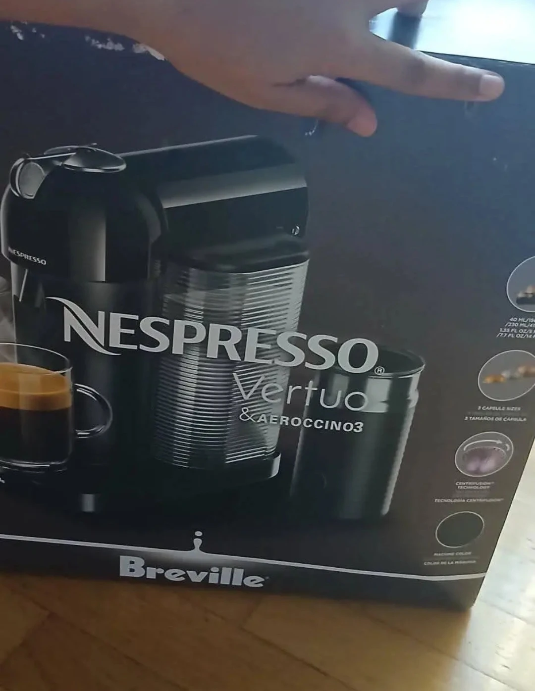 Nespresso Vertuo Next & Aeroccino3 - Like New!