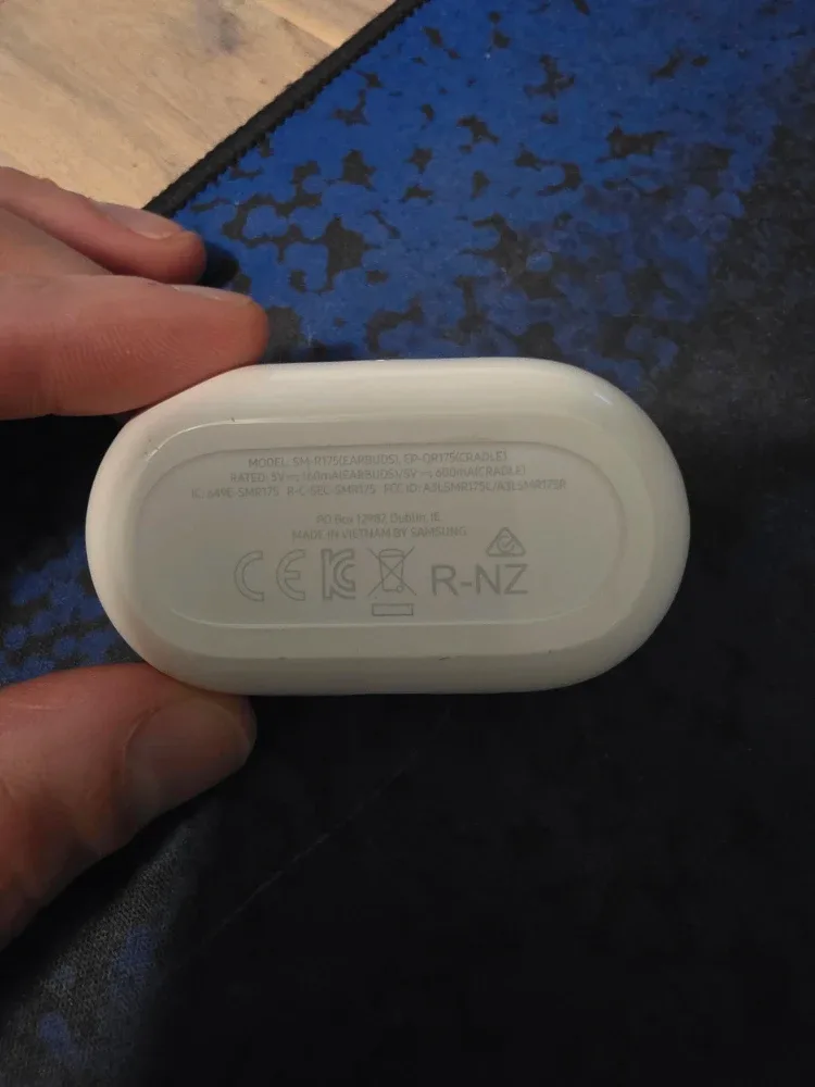 Samsung Galaxy Buds+ White image indicator(3)