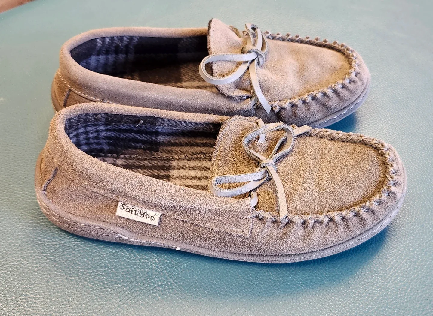 Kids boys SoftMoc Brown Moccasin Slippers Size 2M image indicator(3)