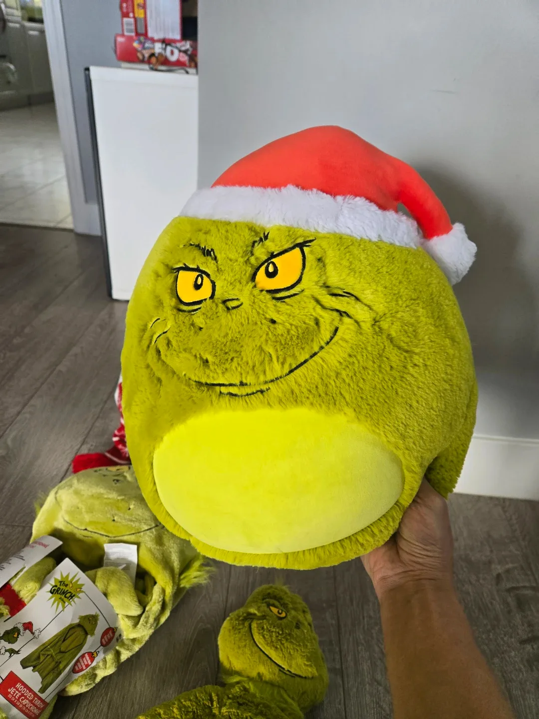 Brand new Christmas the grinch plush toy lot image indicator(4)