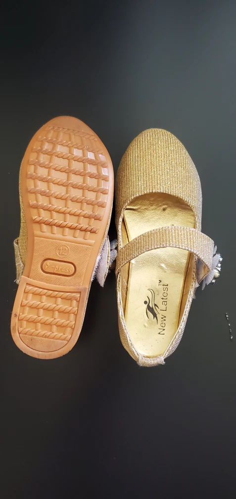 New Latest Gold Glitter Girl's shoes - Size 12 - photo 2