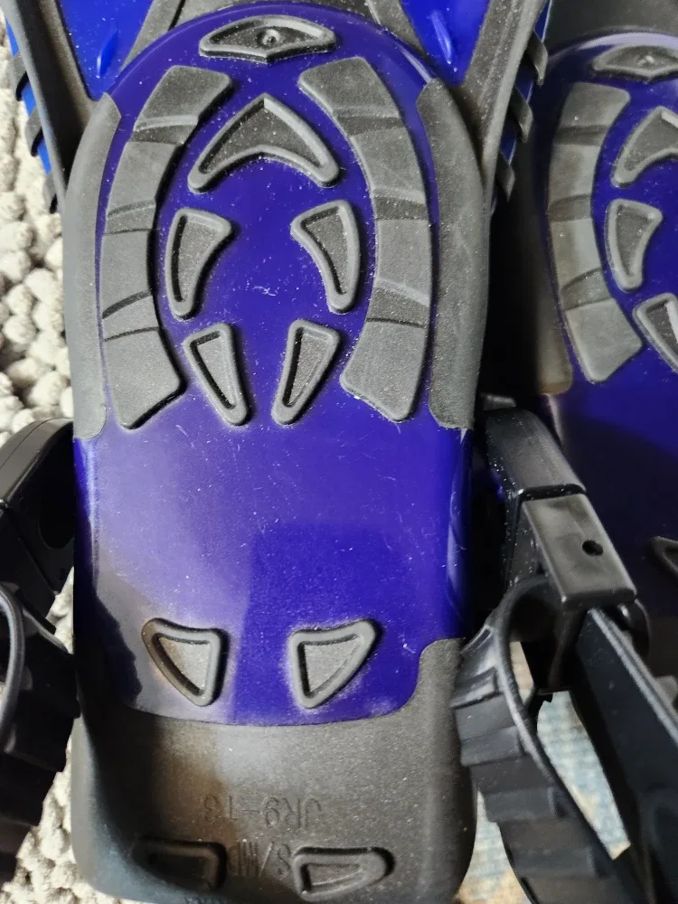 Snorkel Fins - Size S/M (Kids JR9-13) image indicator(10)