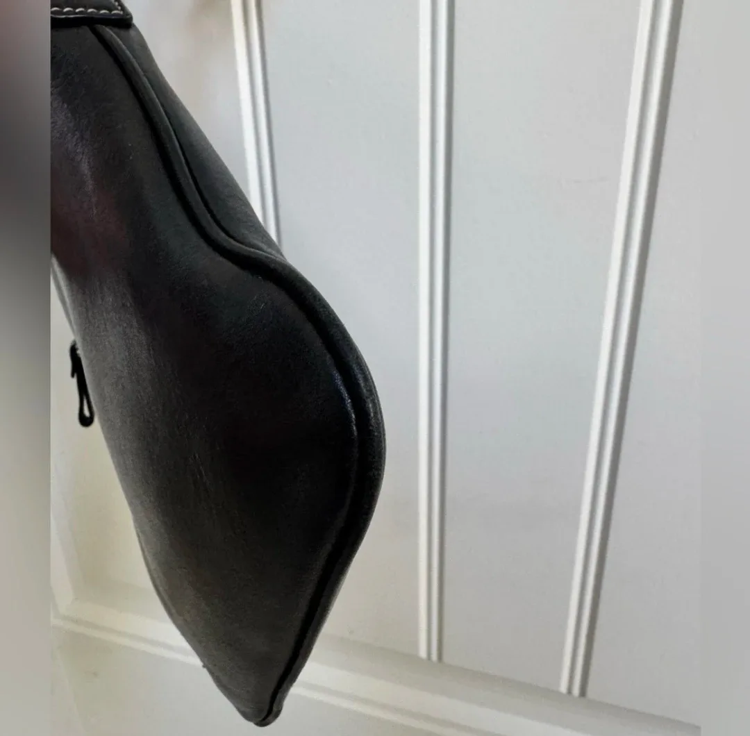 Black  leather  coach crossbody image indicator(8)