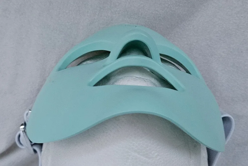 Qure Red Light Therapy for Face LED Mask image indicator(6)