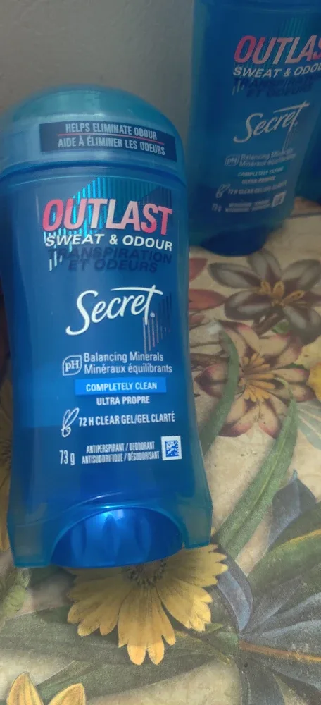 Secret Outlast Deodorant - 73g x 3 image indicator(2)