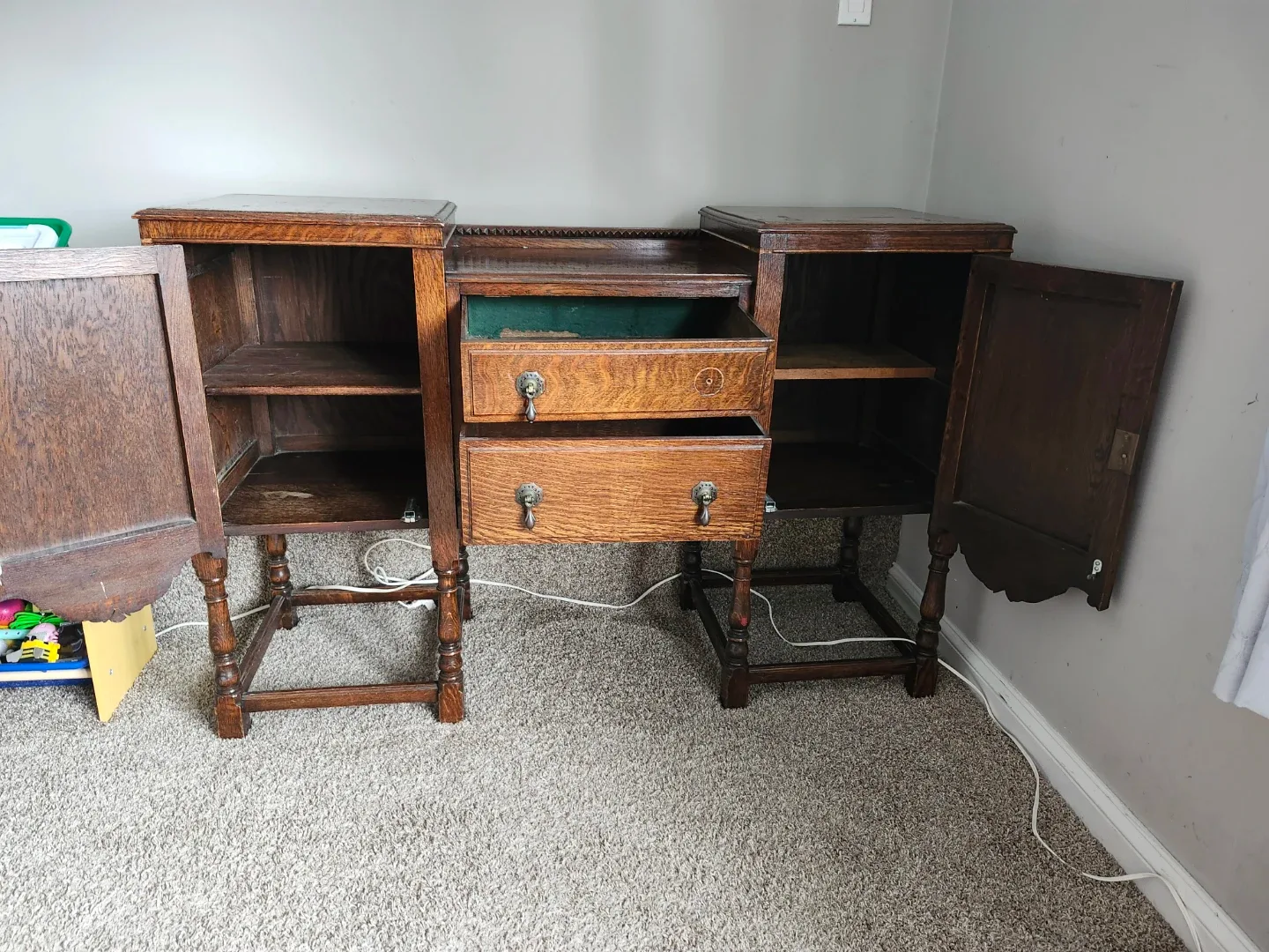 FREE Antique Oak Sideboard Cabinet image indicator(2)