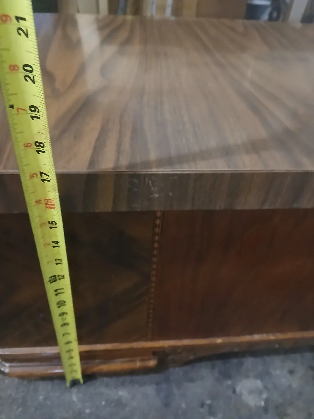 Butiful cleen cedar chest image indicator(5)