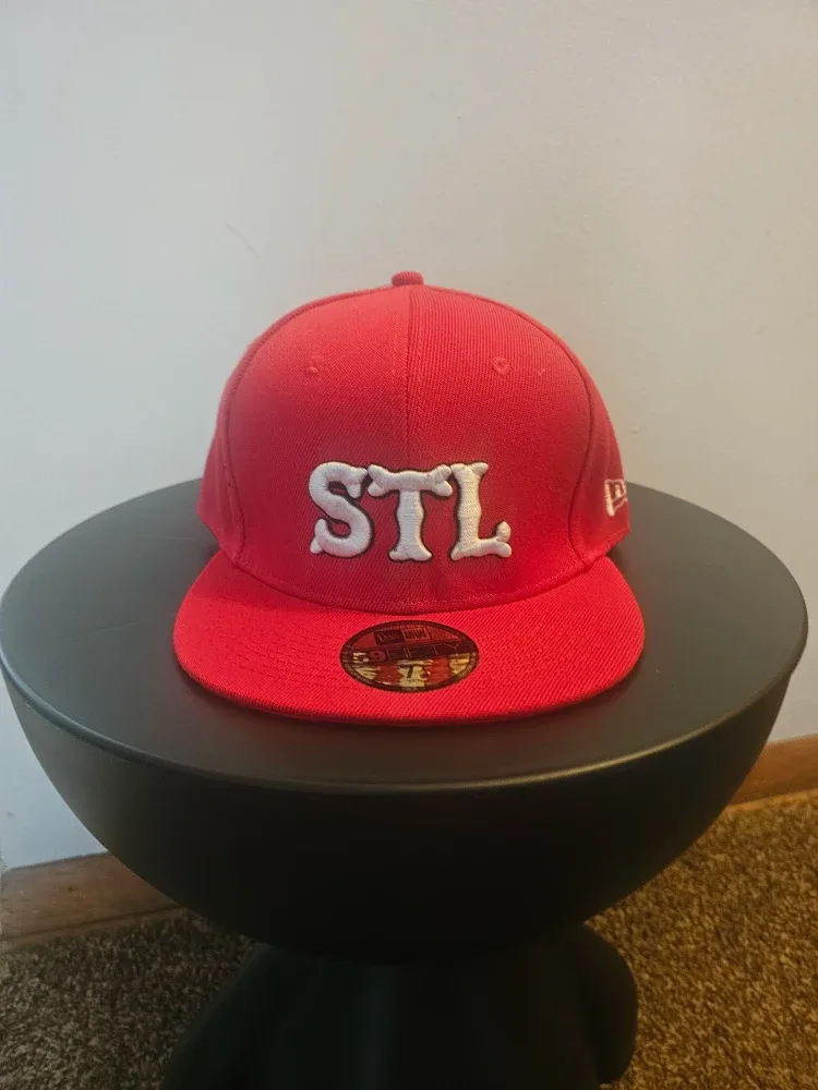 New Era STL Cardinals Hat, Size 7 1/4 image indicator(2)