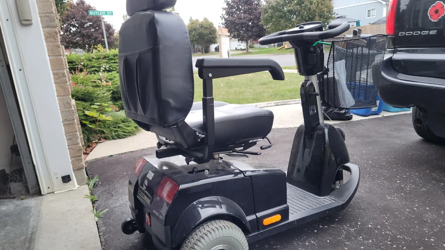 Fortress 1700 DT Mobility Scooter image indicator(2)